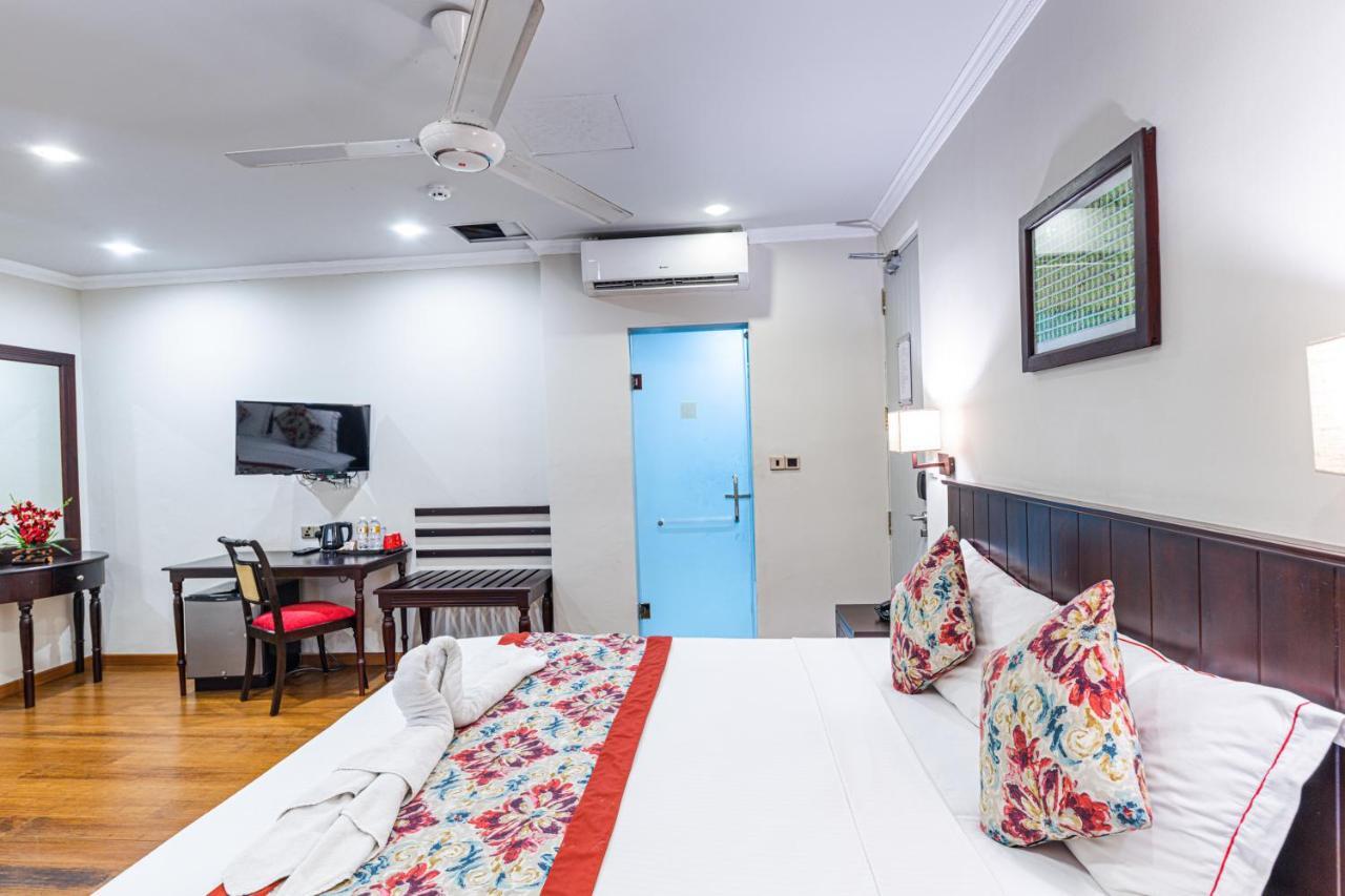Hotel Earl'S Red Colombo Esterno foto